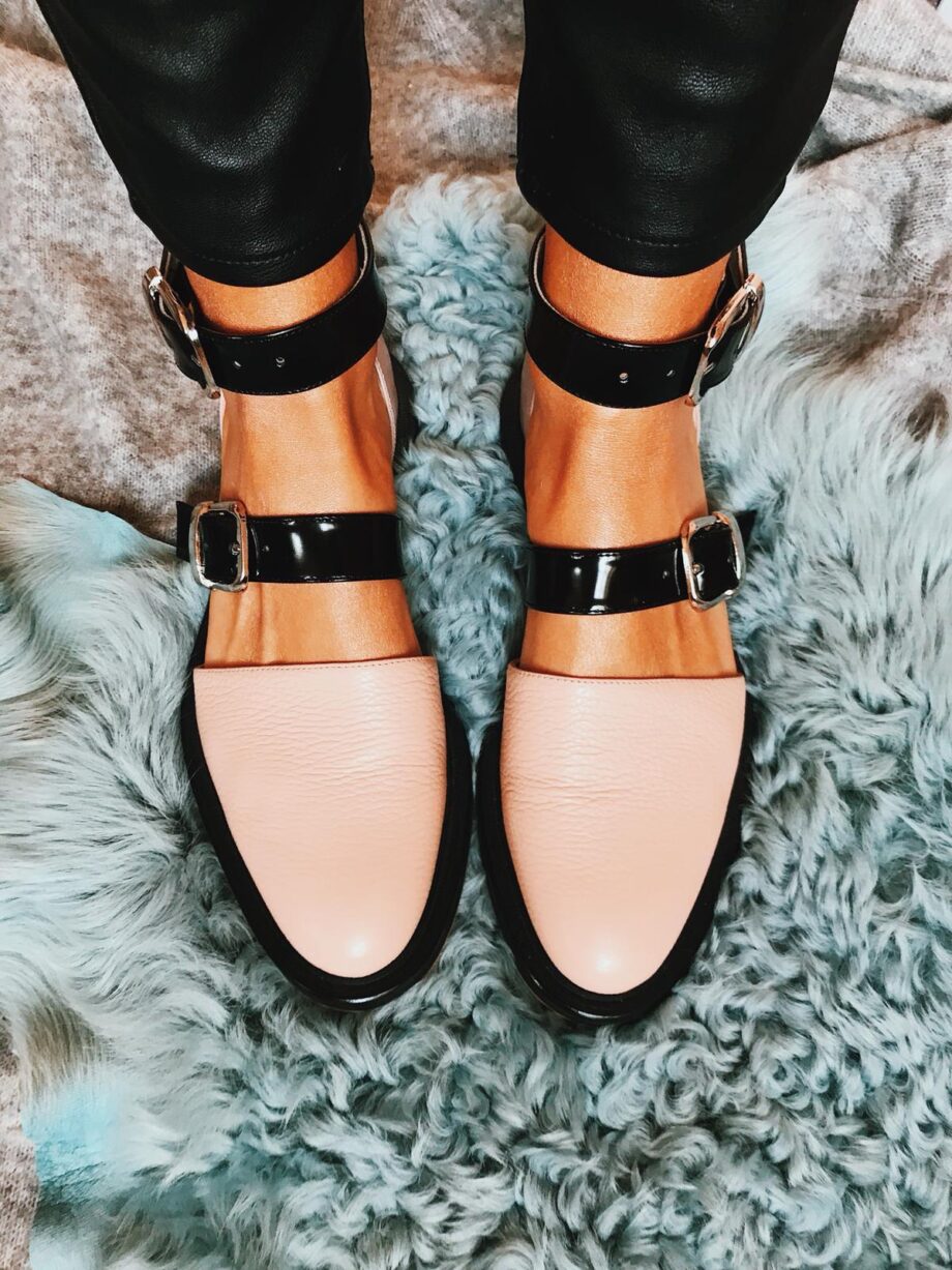 Closed Toe Nude Sandals