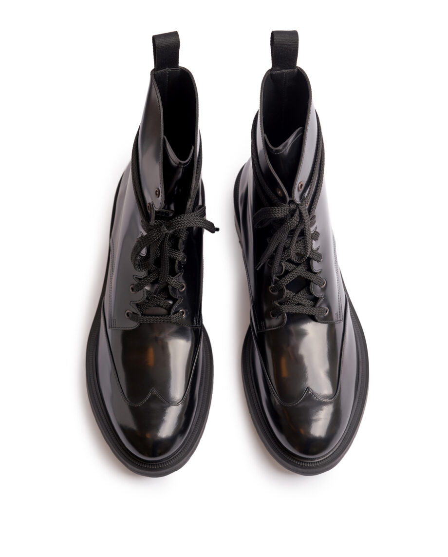 Wingtip Boots